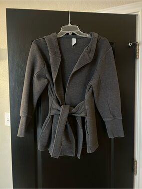 Varley The Cove wrap Cozy Hooded Belted Coatigan - Dark Gray